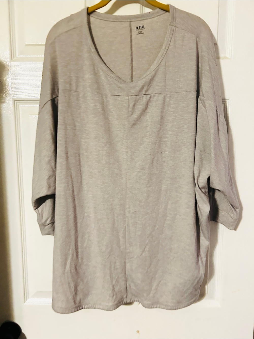a.n.a Light Gray V-Neck Dolman Sleeve Tunic